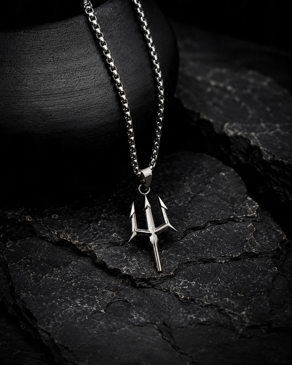 Men’s Trident Pendant