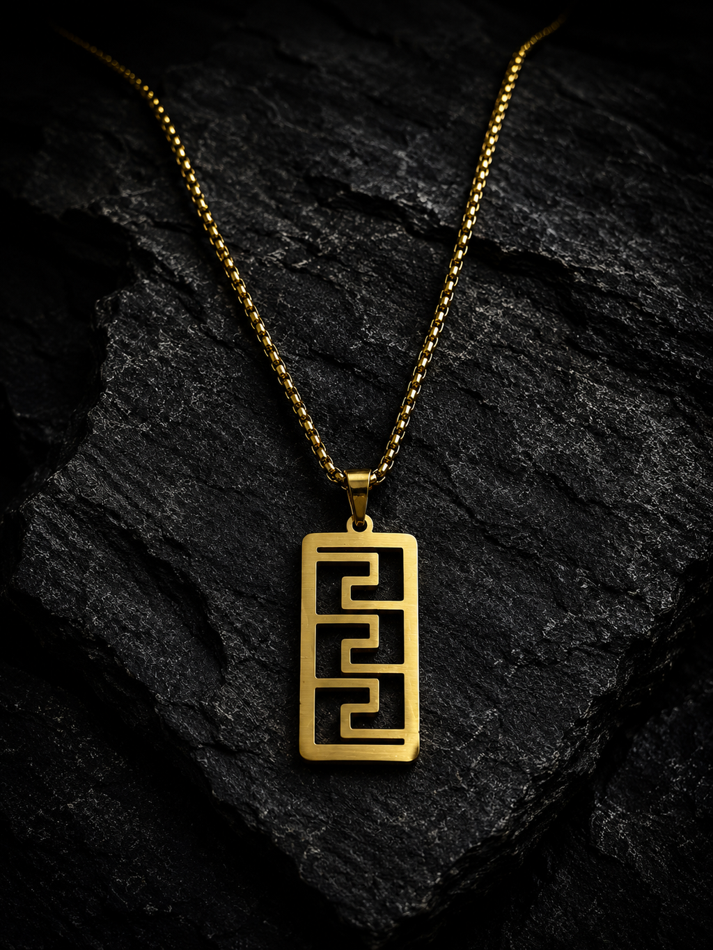 Vallor Gold Pendant for Men