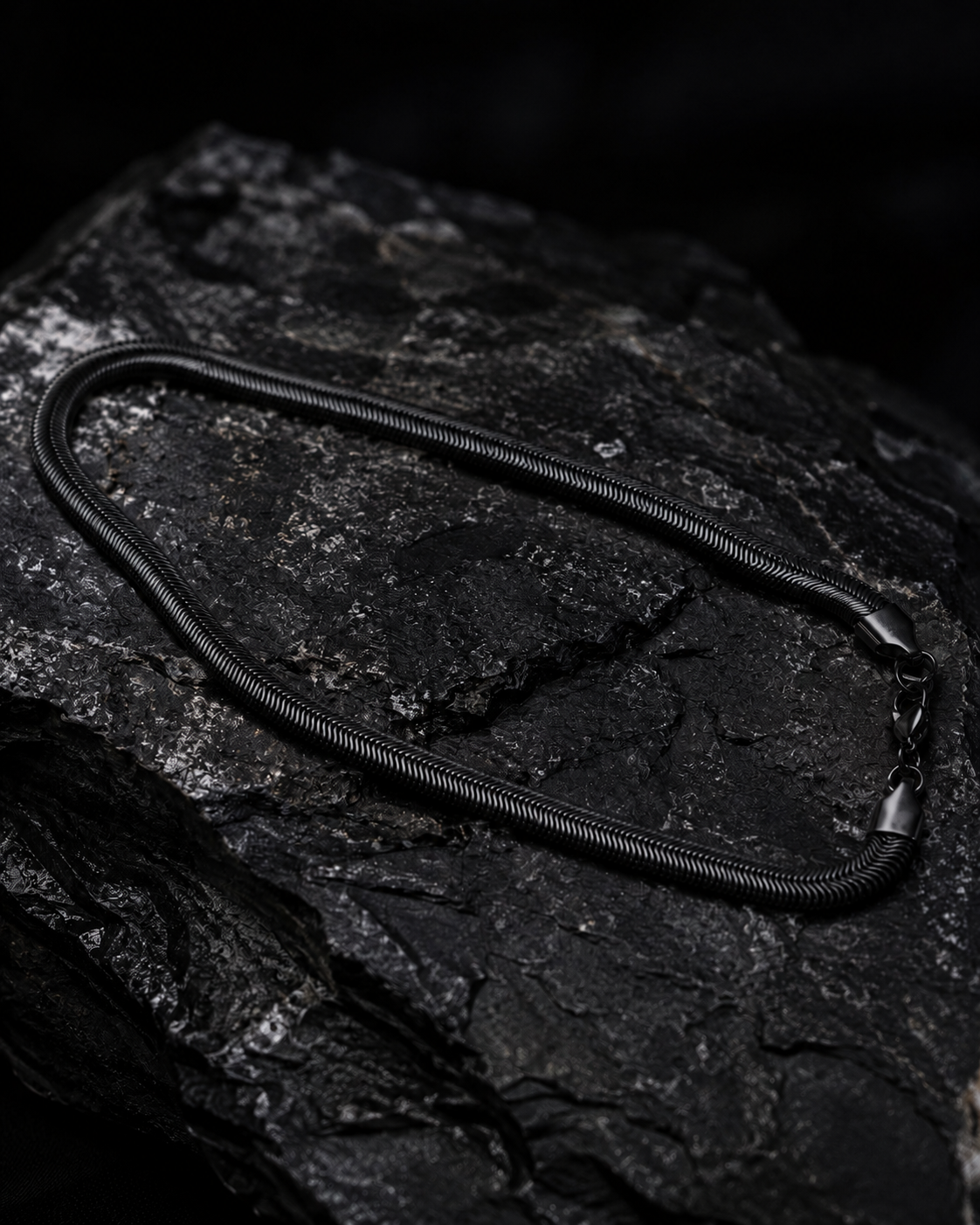 Vanta Snake Black