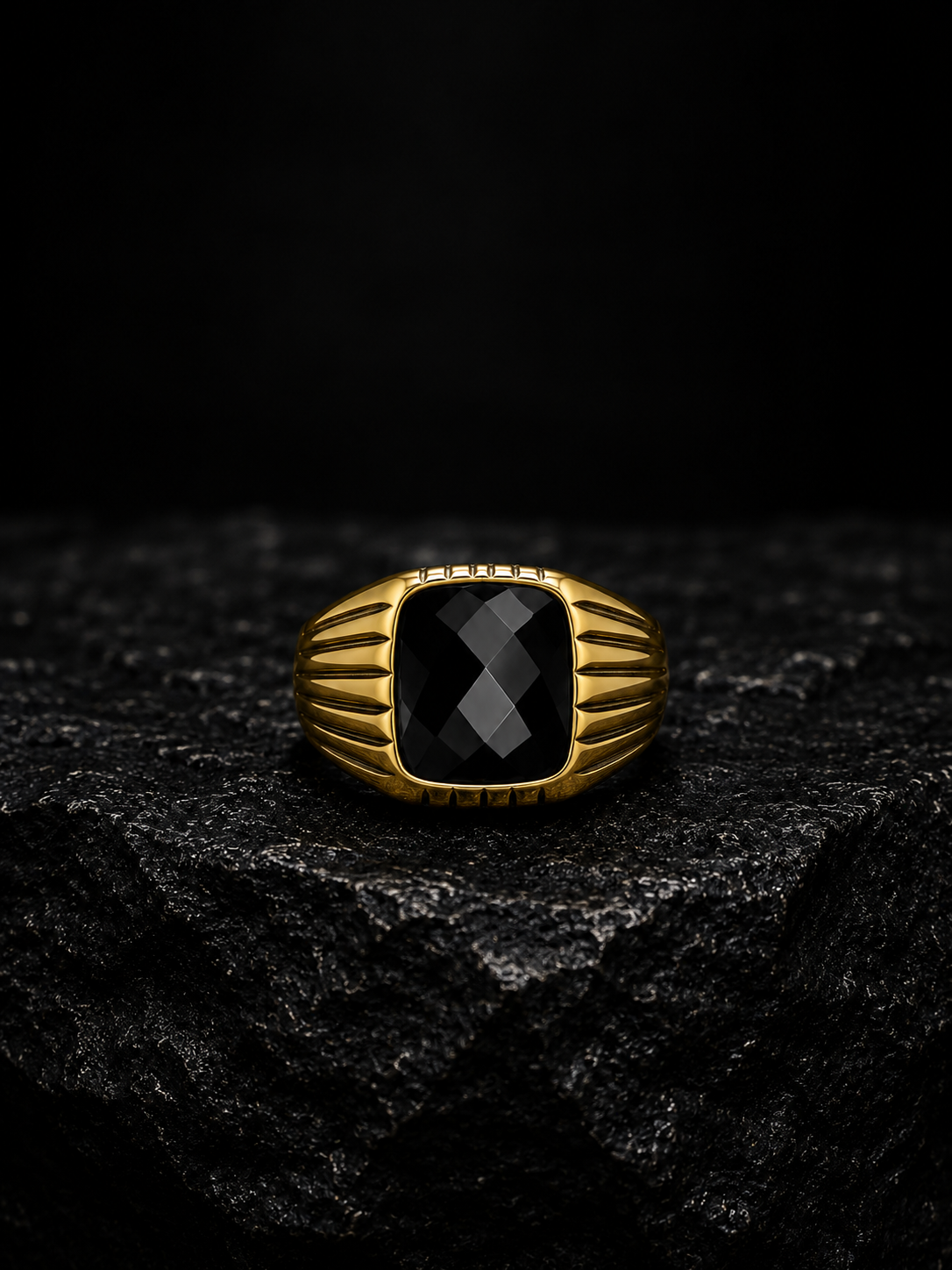 Regal Noir Signet Ring